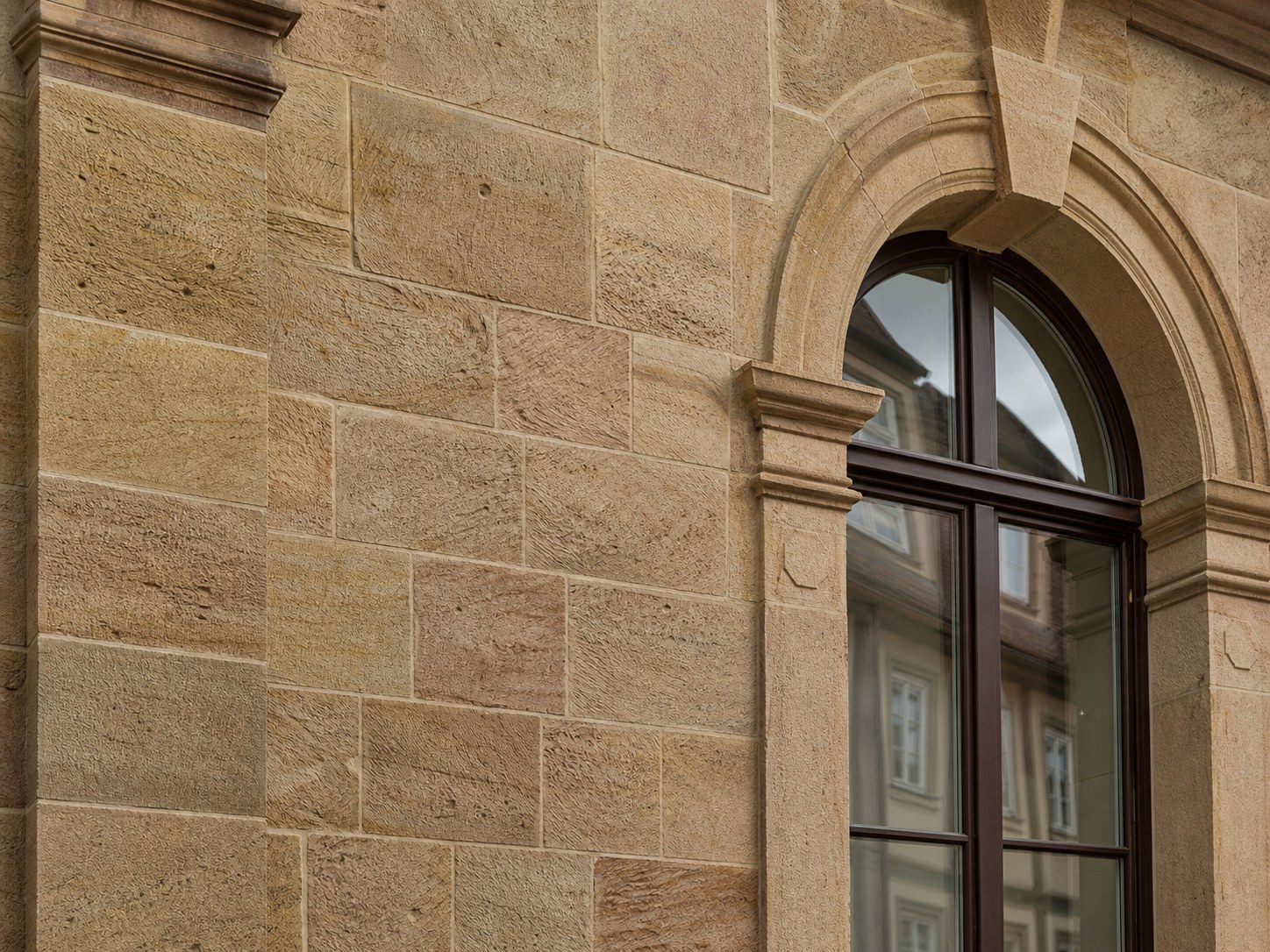 Würzburg historische Sandsteinfassade – ideal für Fassadenimprägnierung nach Reinigung